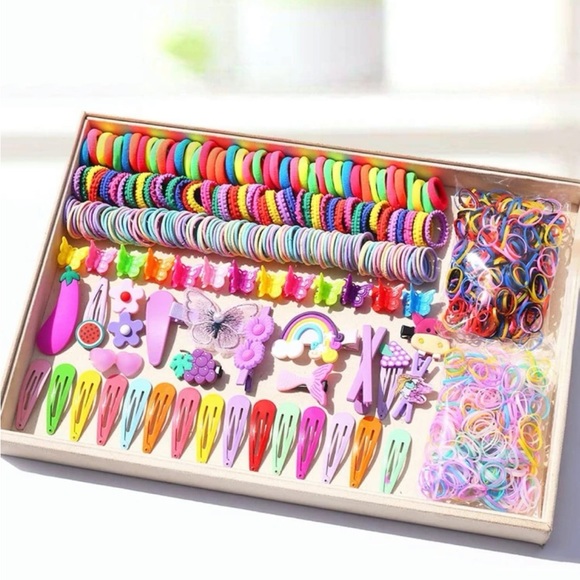 Accessories - 844 PieceColorful Flower & Rainbow Decor Hair Accessory Set - NWT